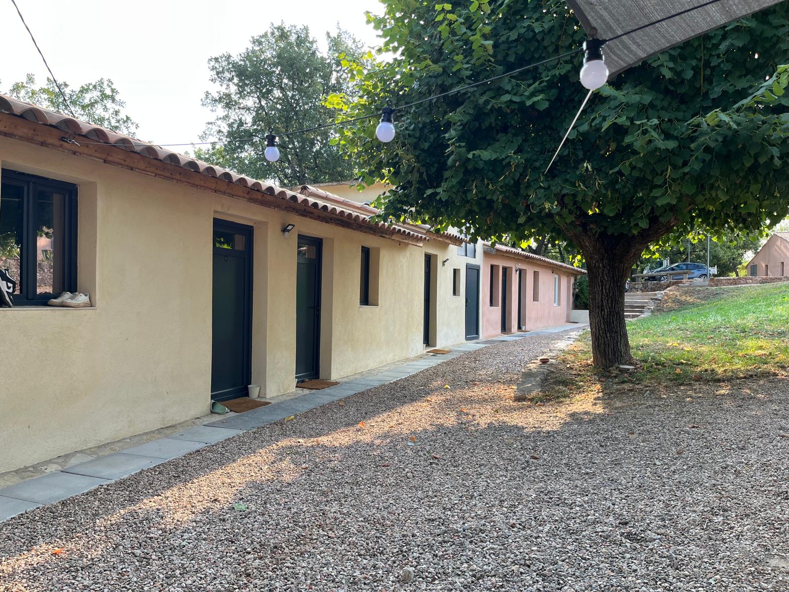 Le Pavillon Provençal 5