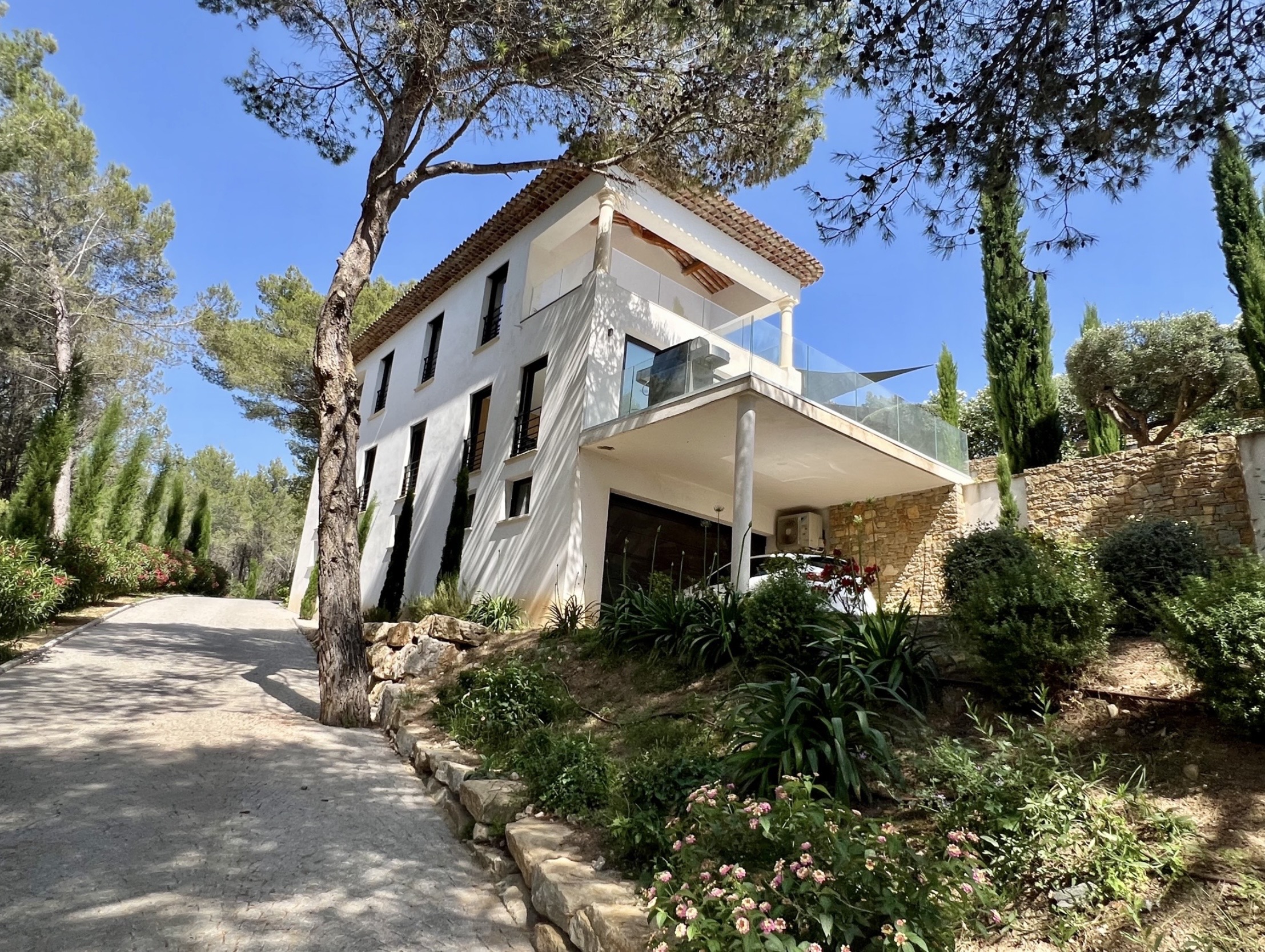 Villa Solis 1